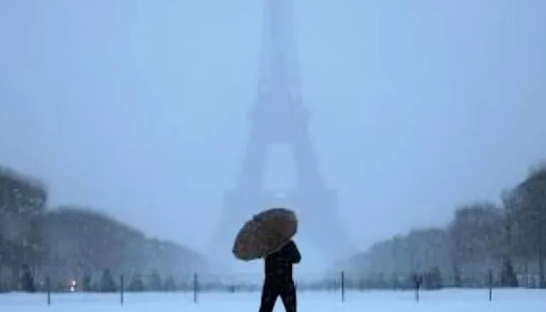 العاصفة غوريتي تضرب فرنسا بقوة غير مسبوقة.